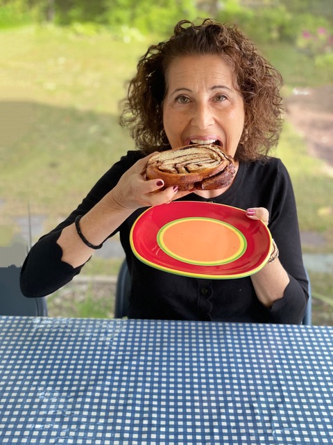 Lesléa takes a bite of babka